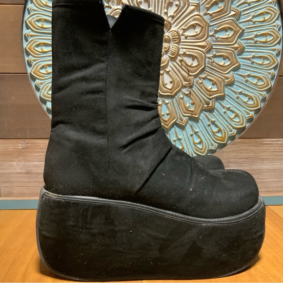 Demonia Rock The World Platform Boots size 10 Black - Picture 2 of 5